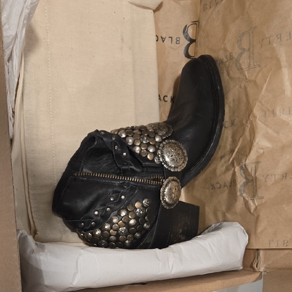 LIBERTY Black Women's Studded Ankle Booties - Picture 3 of 6